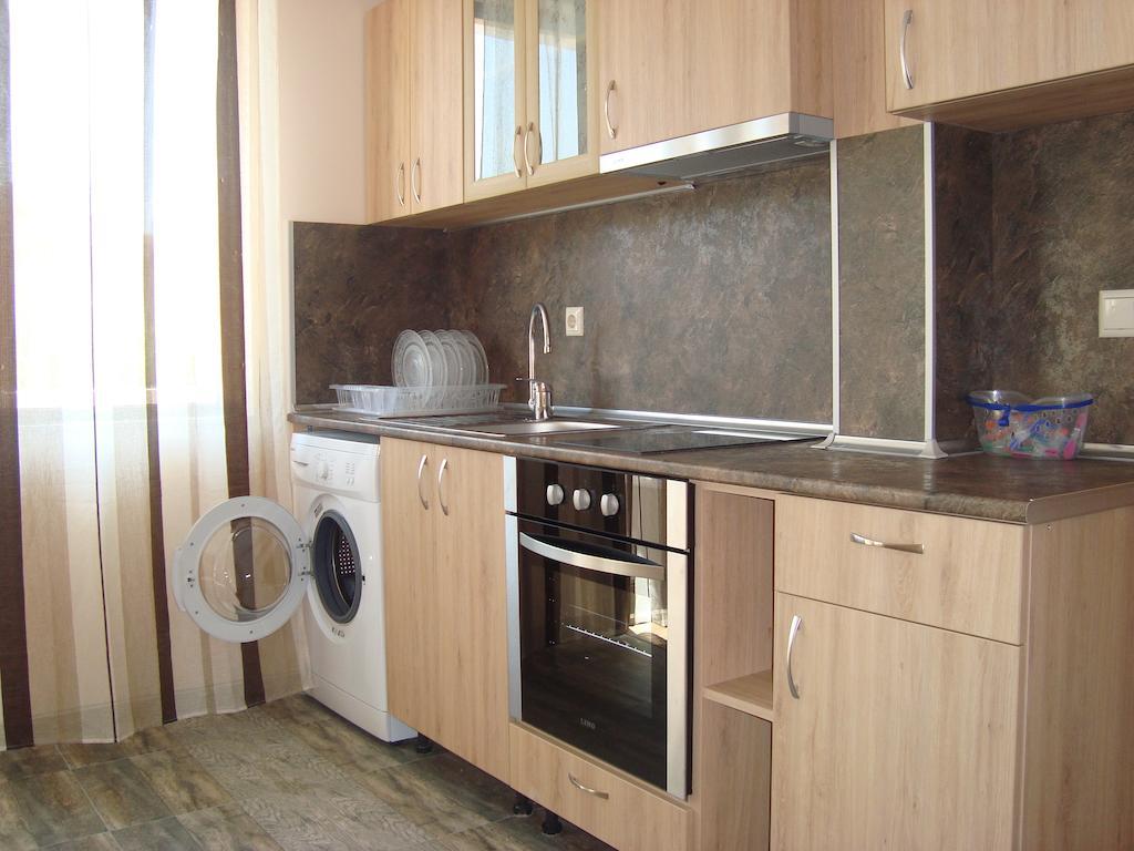 Marinela Apartments Pomorie Chambre photo