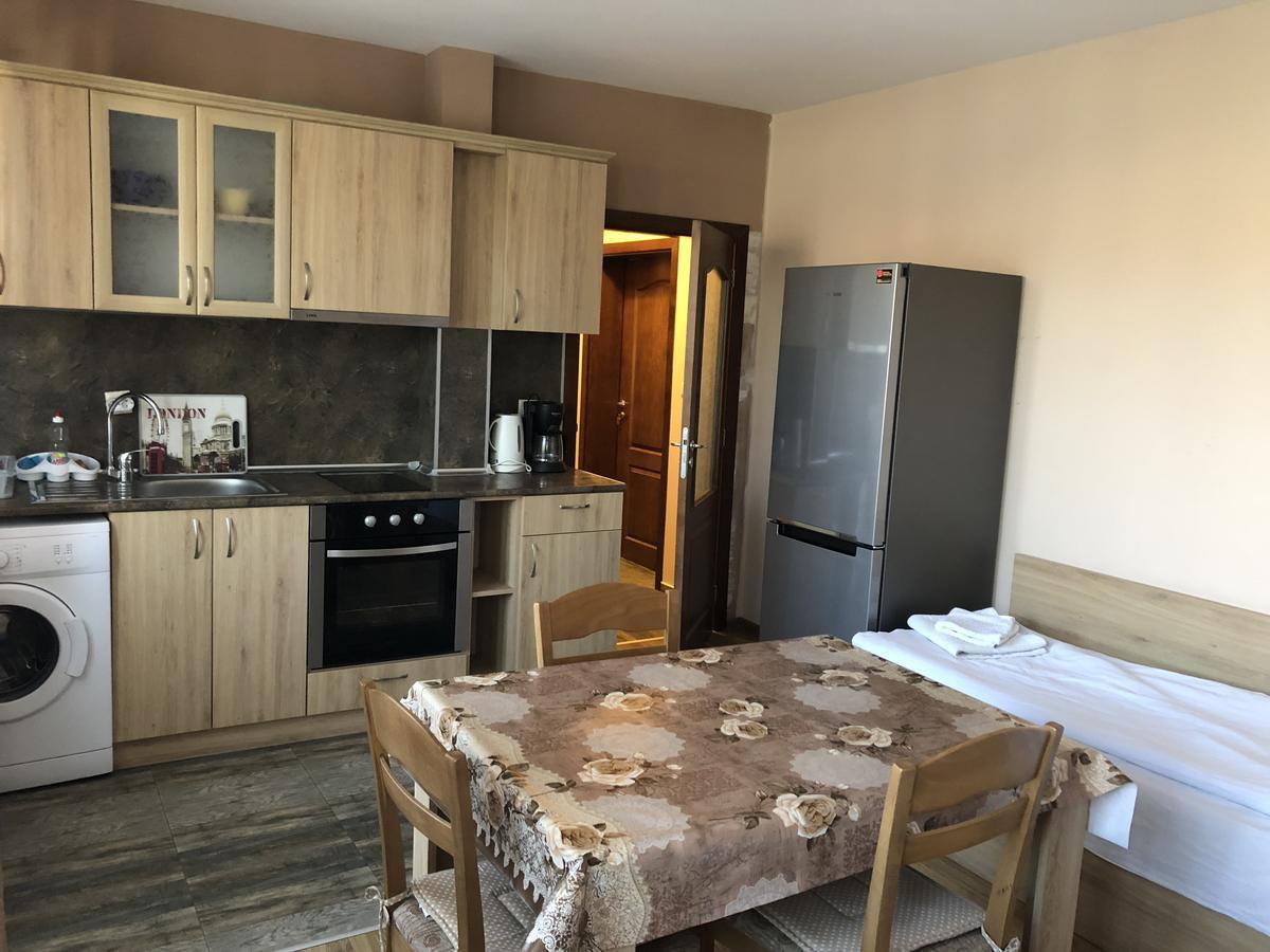Marinela Apartments Pomorie Extérieur photo